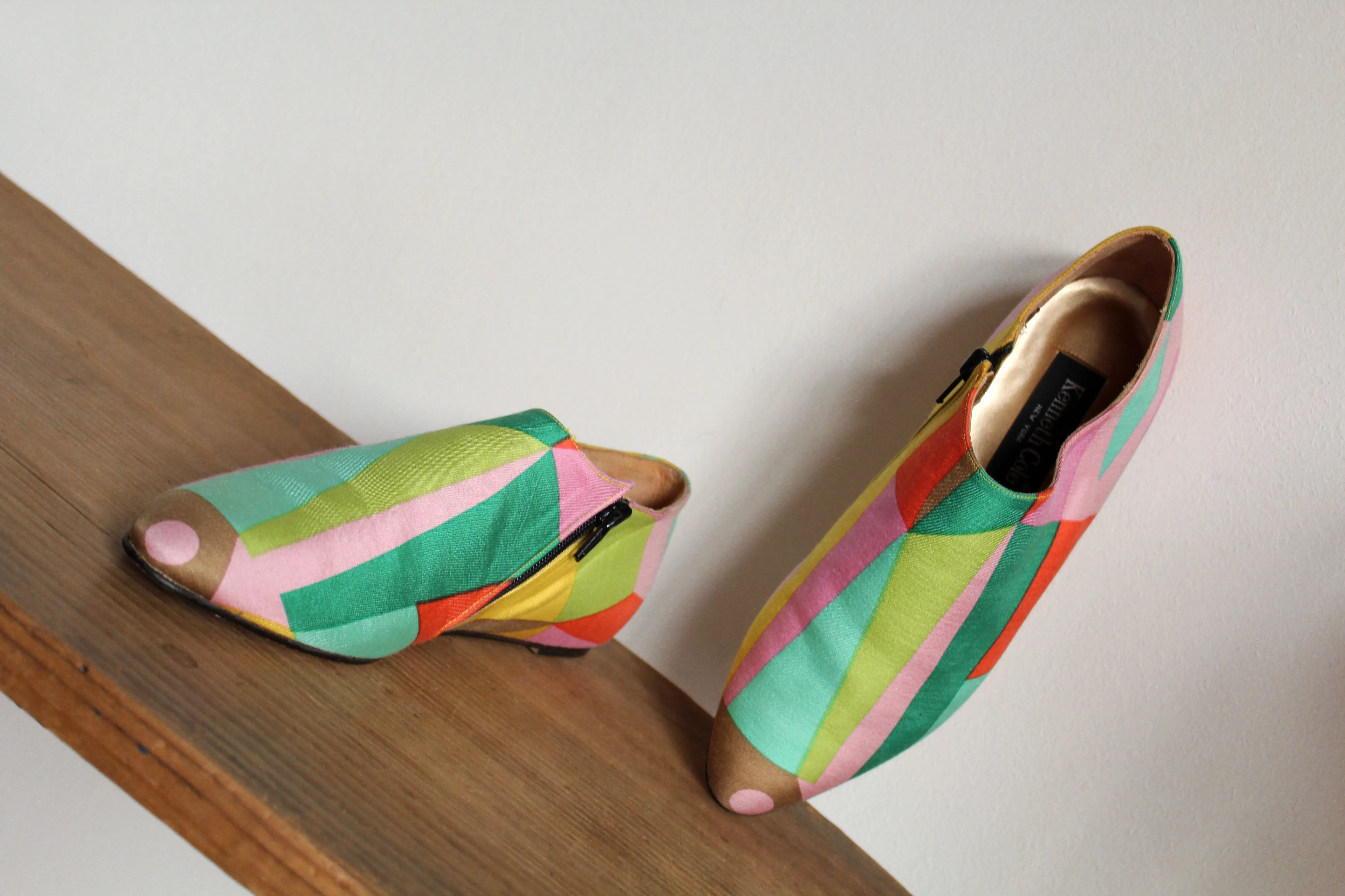 1980s Kenneth Cole New York Art to Wear Colorful Slip On Leather & Canvas Loafers - Size 8.5B