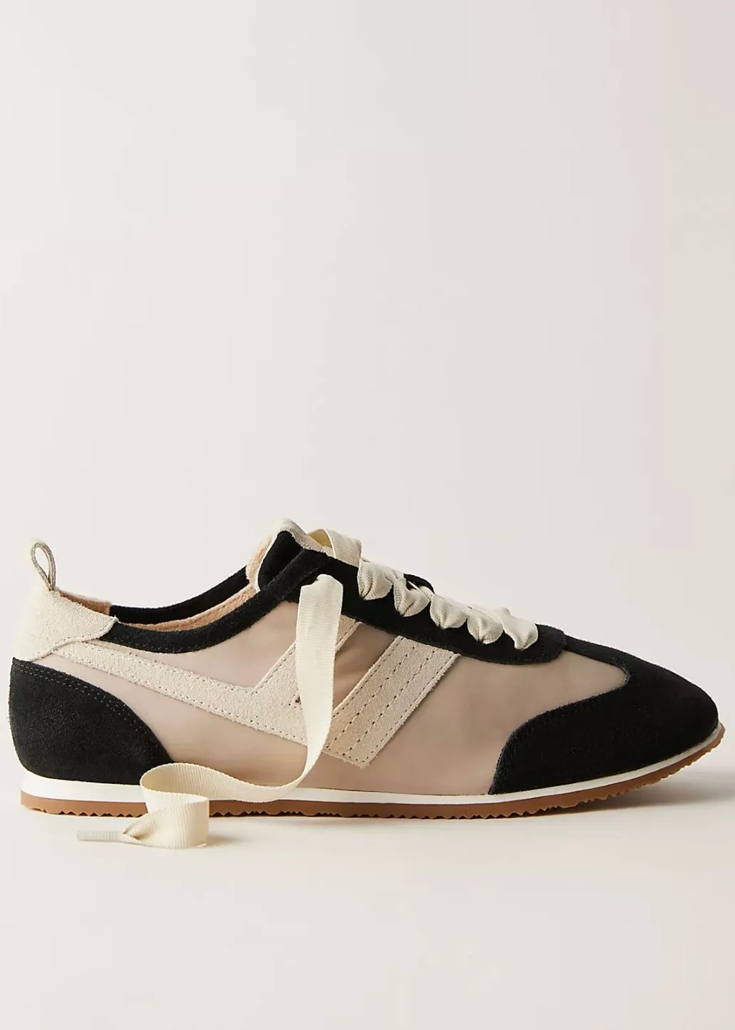 Aces Tennis Shoes