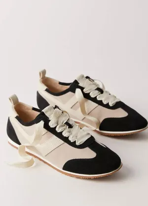 Aces Tennis Shoes