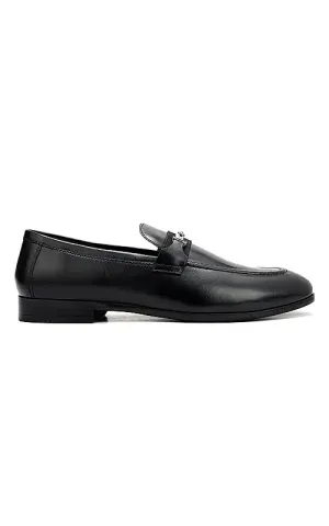 Black Plain Leather Loafers With Metal Clip