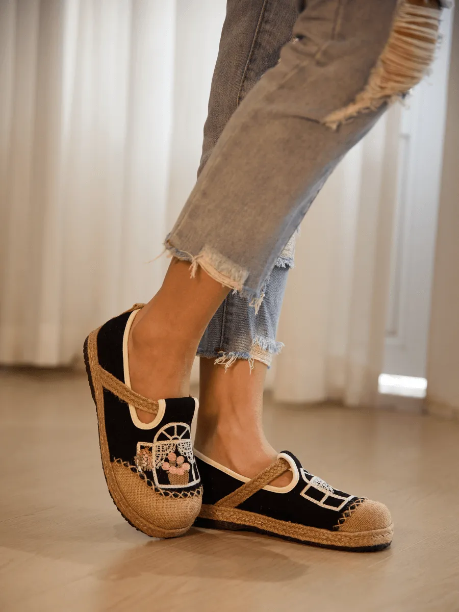 Cactus Rose | Kelilah Embroidered Linen Loafer - Black