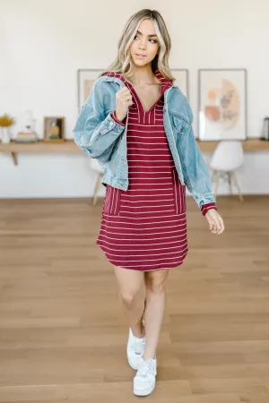 Casually Dressed Up Dress in Burgundy