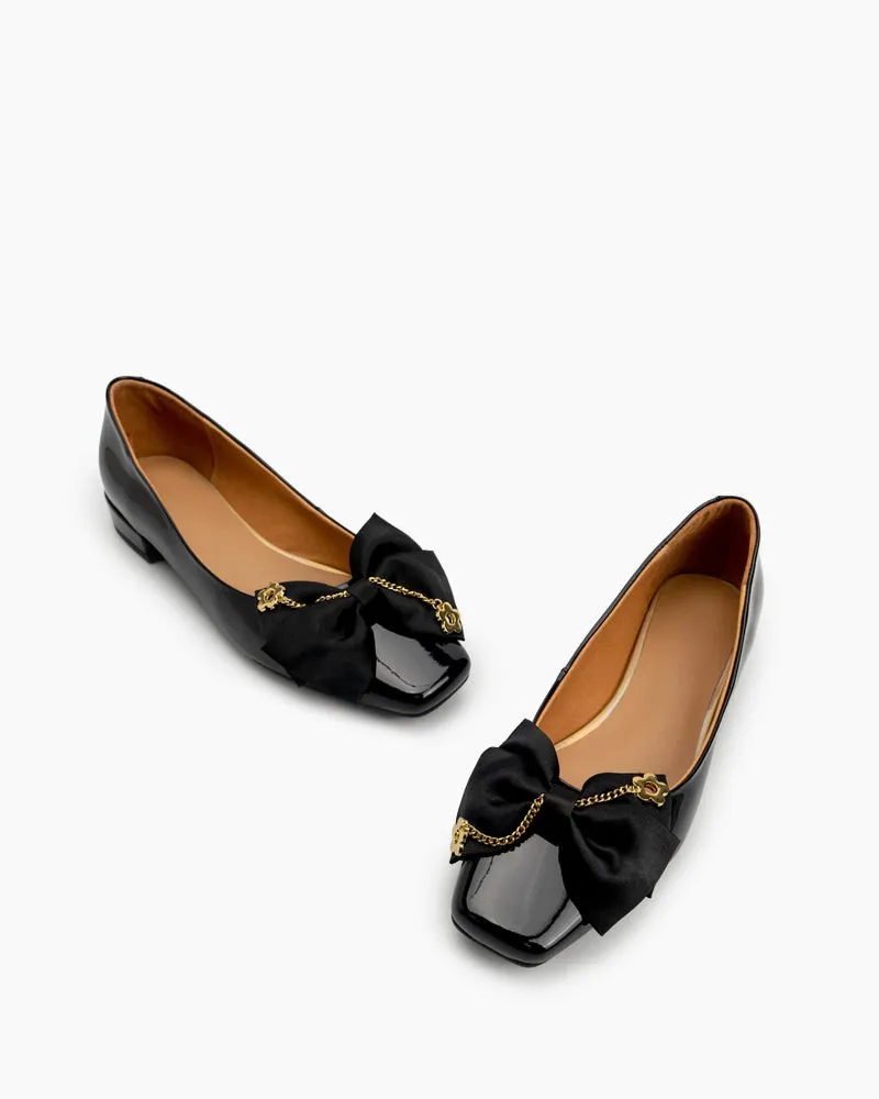 Chain & Bow Decor Chunky Heel Loafers