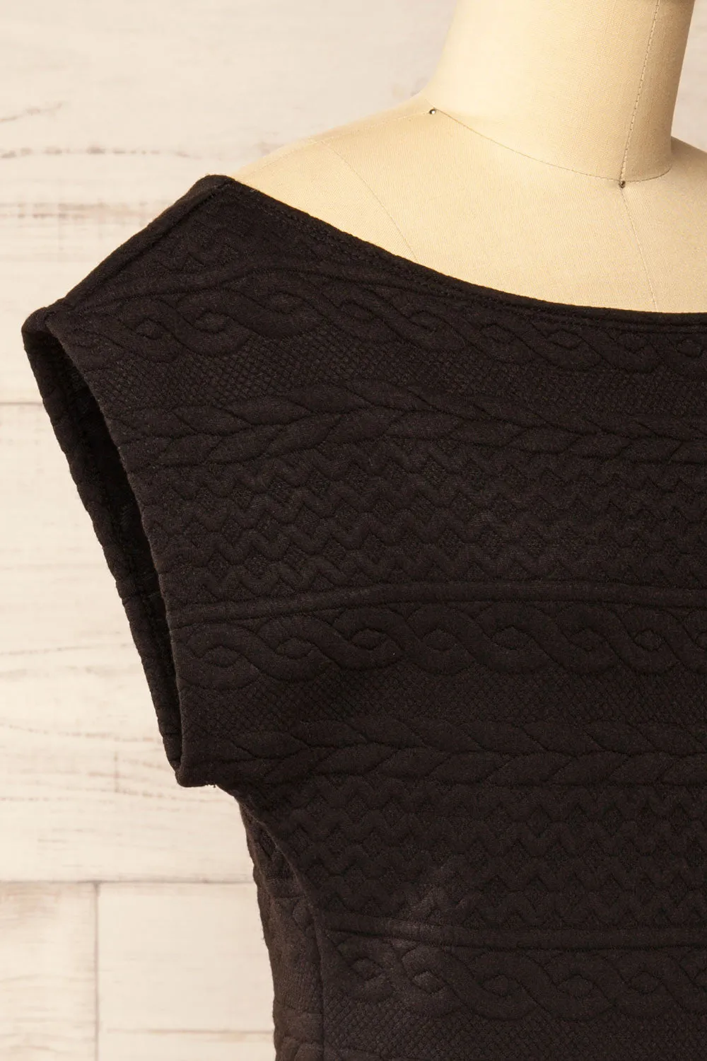 Eva-Marie Black | Cable Pattern Short Dress