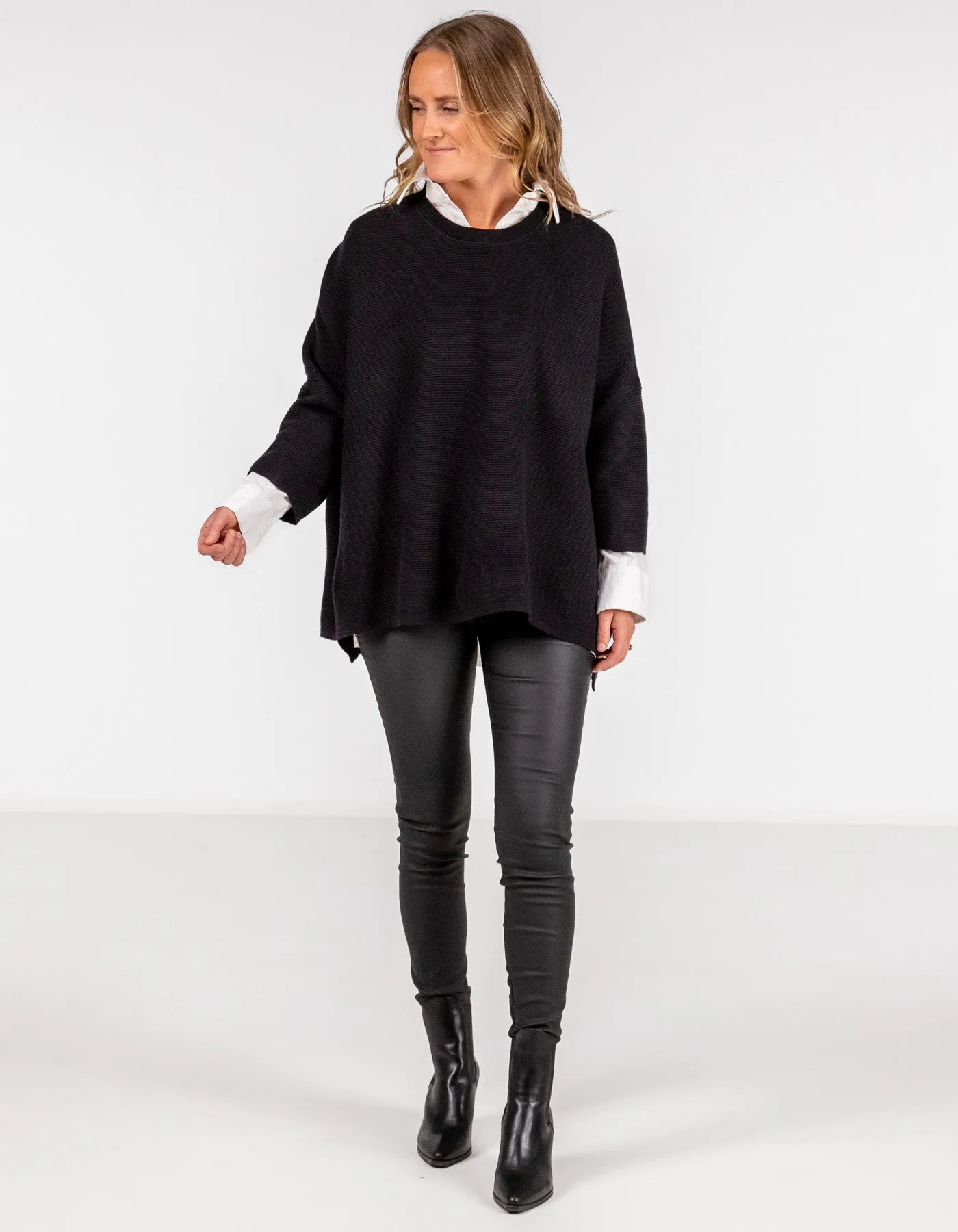 Juniper Oversize Ribbed Knit Jumper in Black