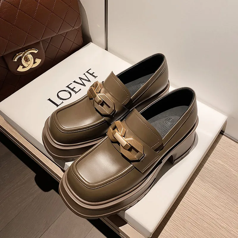 Kyra Platform Loafers Women with Gold Chain