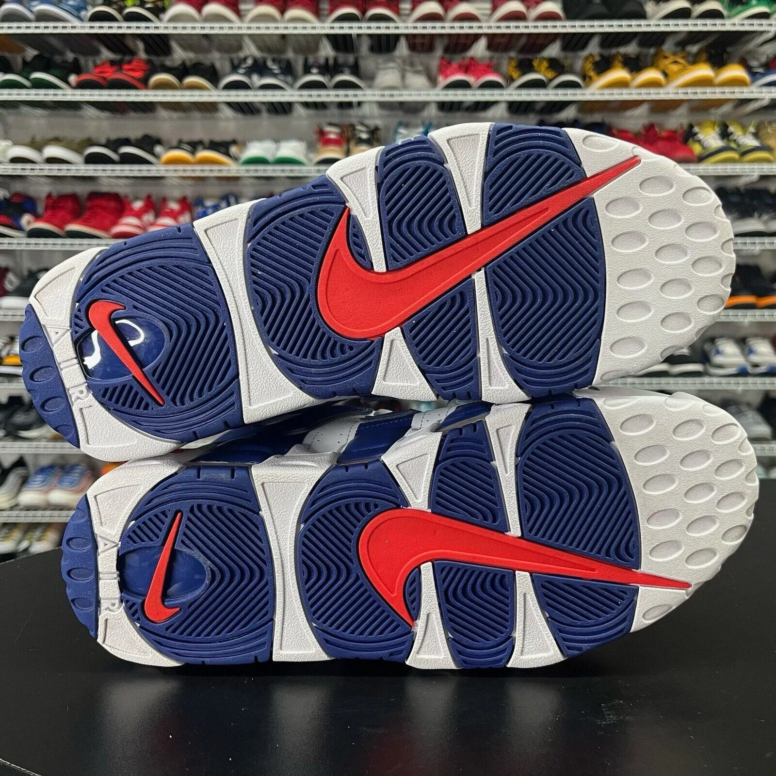 Nike Air More Uptempo Knicks Size 11.5. 921948-101