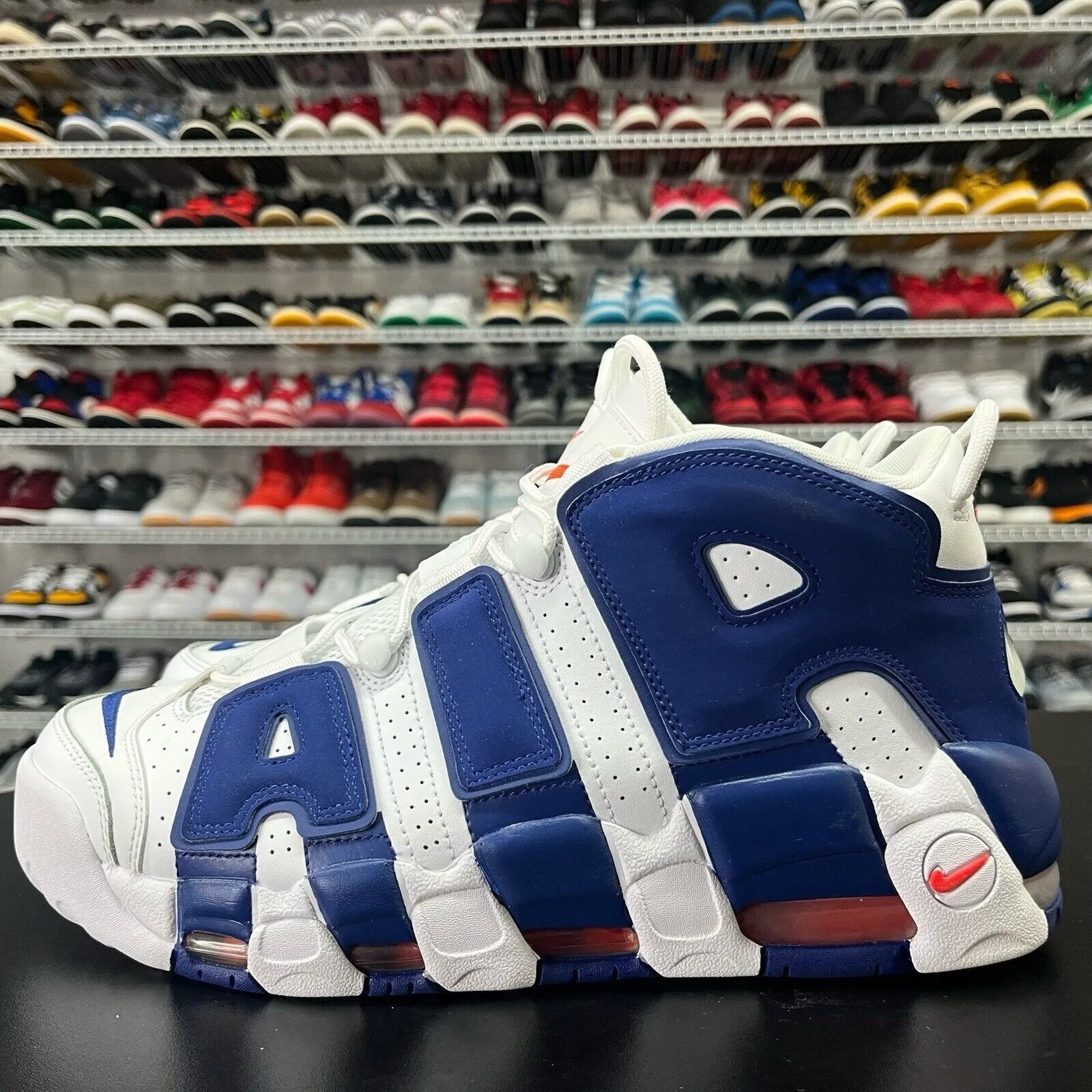 Nike Air More Uptempo Knicks Size 11.5. 921948-101