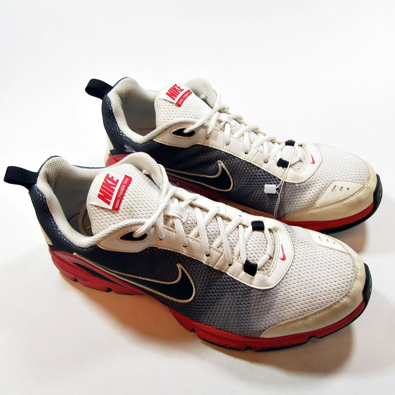 NIKE - Dual Fusion Tri 2