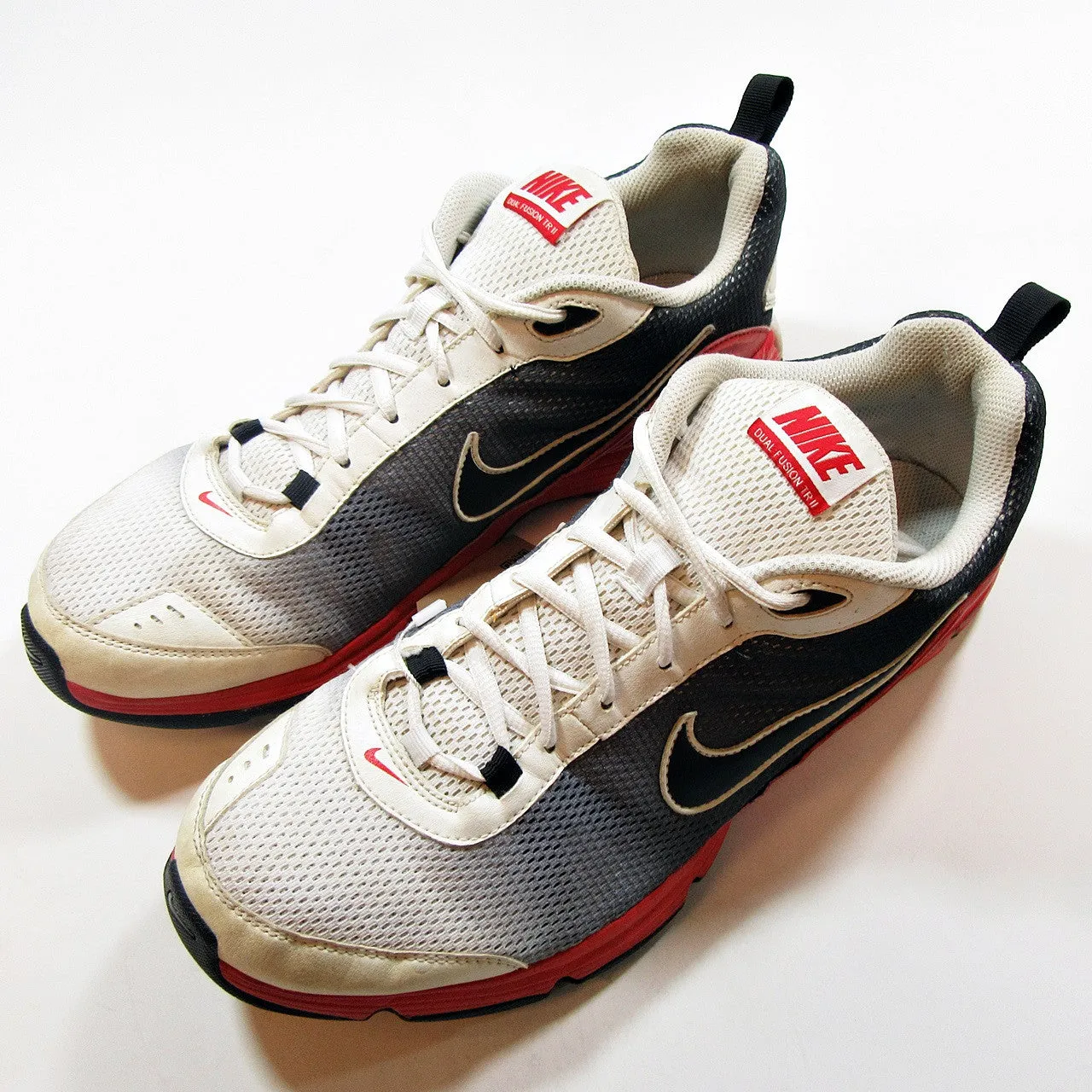 NIKE - Dual Fusion Tri 2