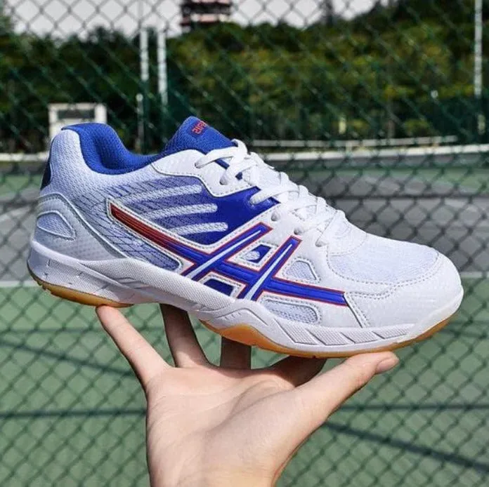 Orthopedic tennis shoes