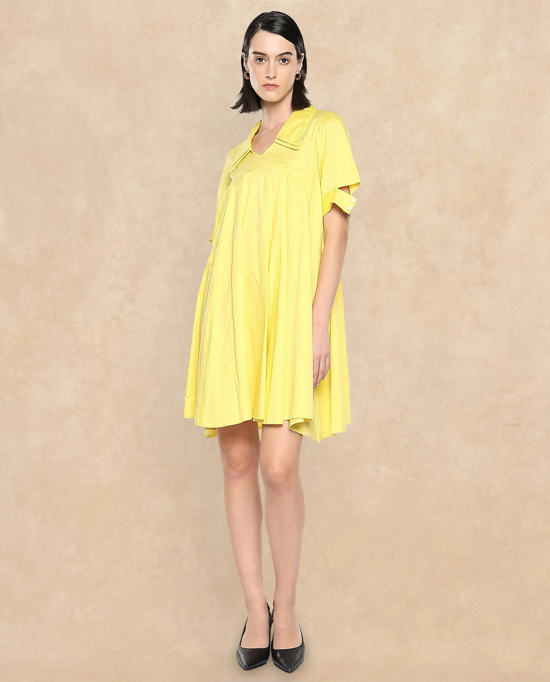 Rareism Women Qurad Yellow Plain Dress