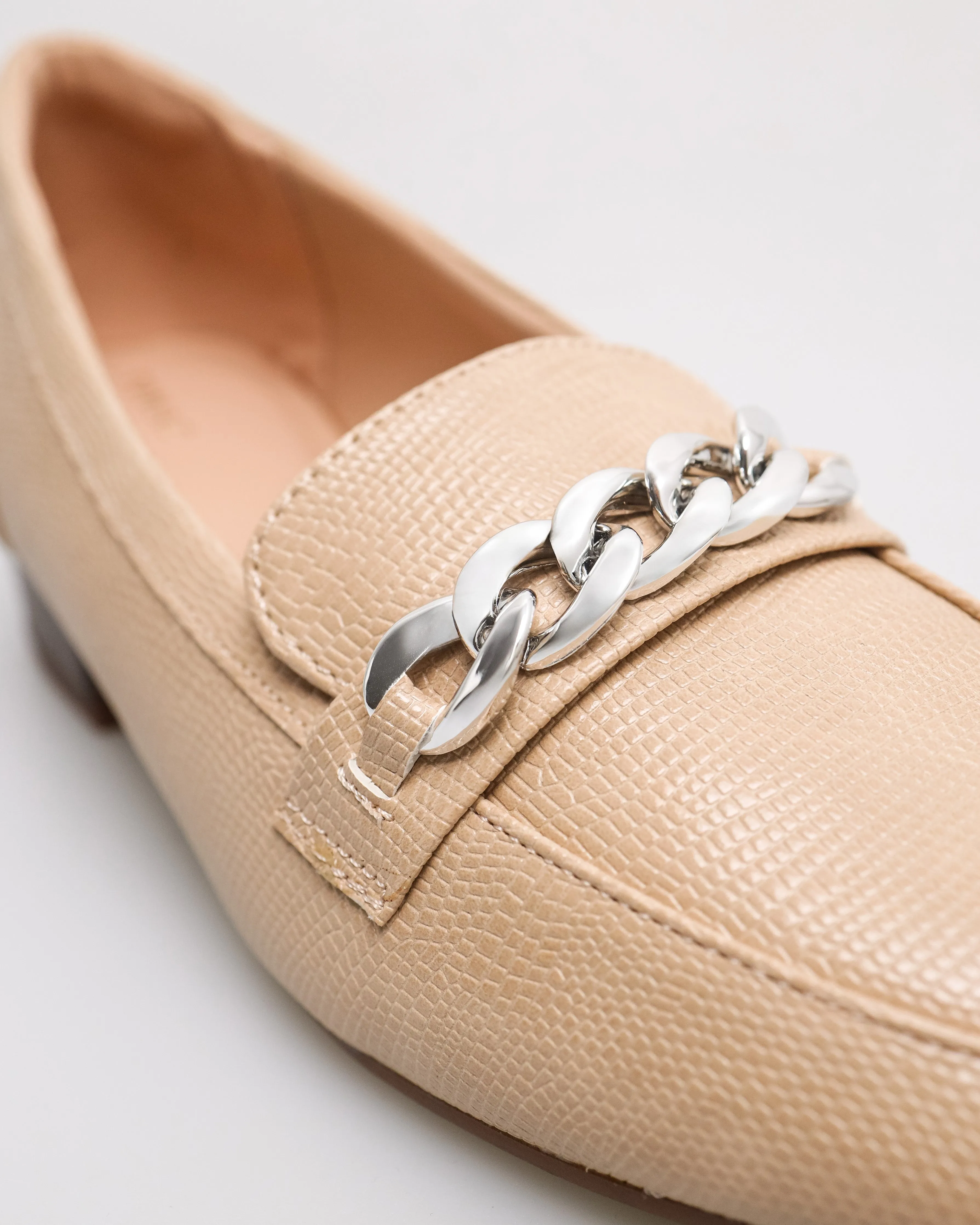 Tomaz NN367 Ladies Silvery Chain Loafers