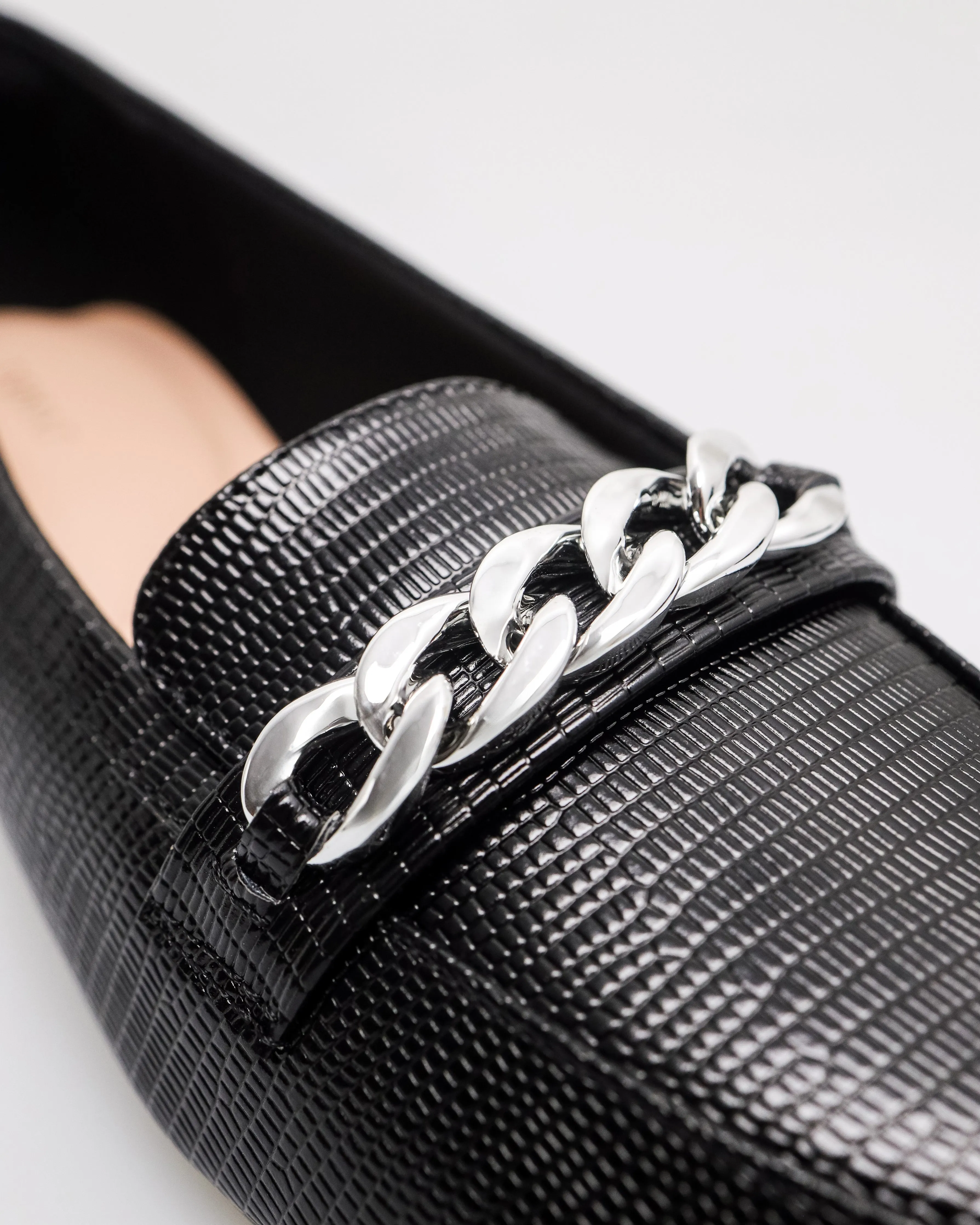 Tomaz NN367 Ladies Silvery Chain Loafers