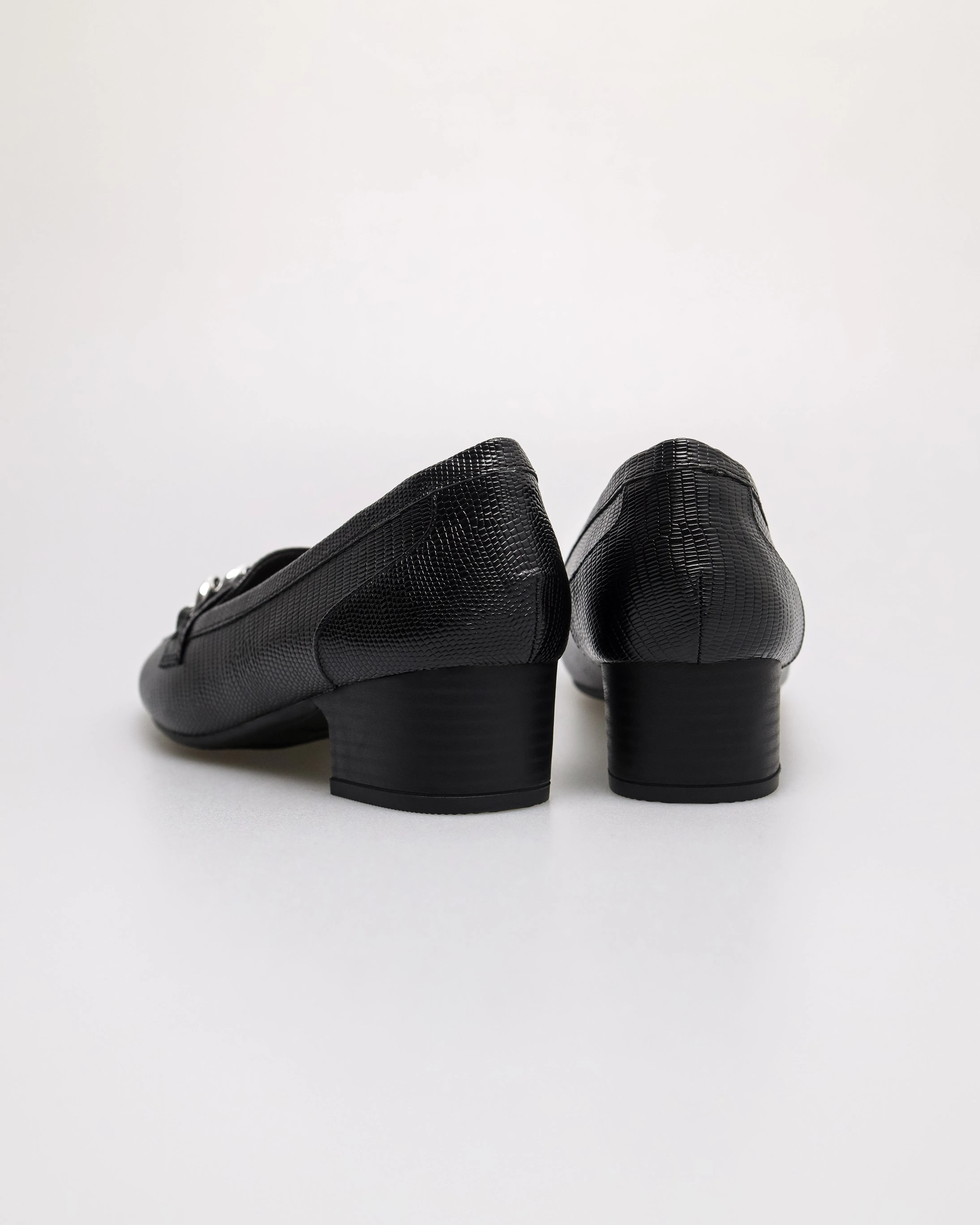 Tomaz NN367 Ladies Silvery Chain Loafers