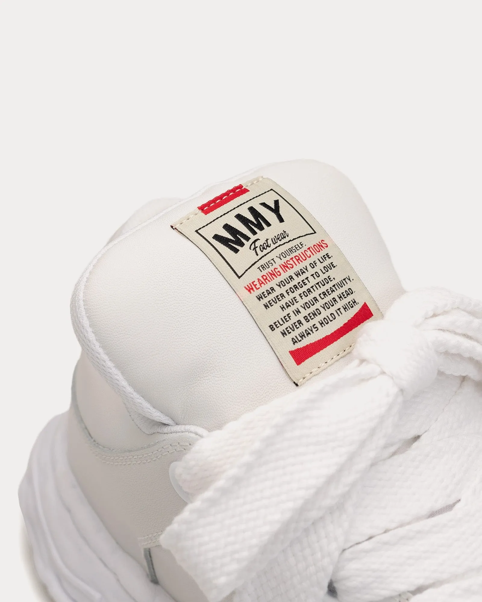 Wayne Puffer OG Sole Leather White Low Top Sneakers