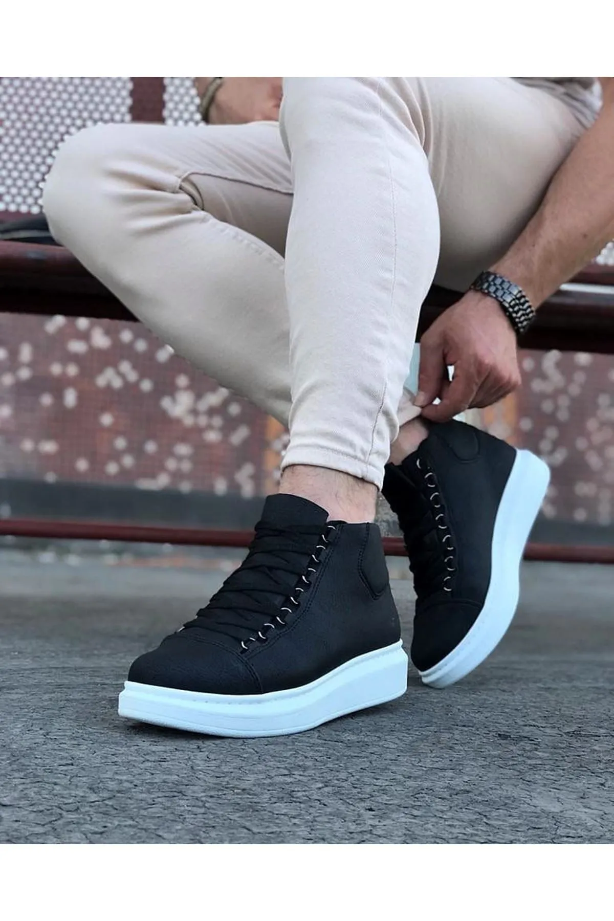 WG032 Black Lace-up Sneakers Half Ankle Boots