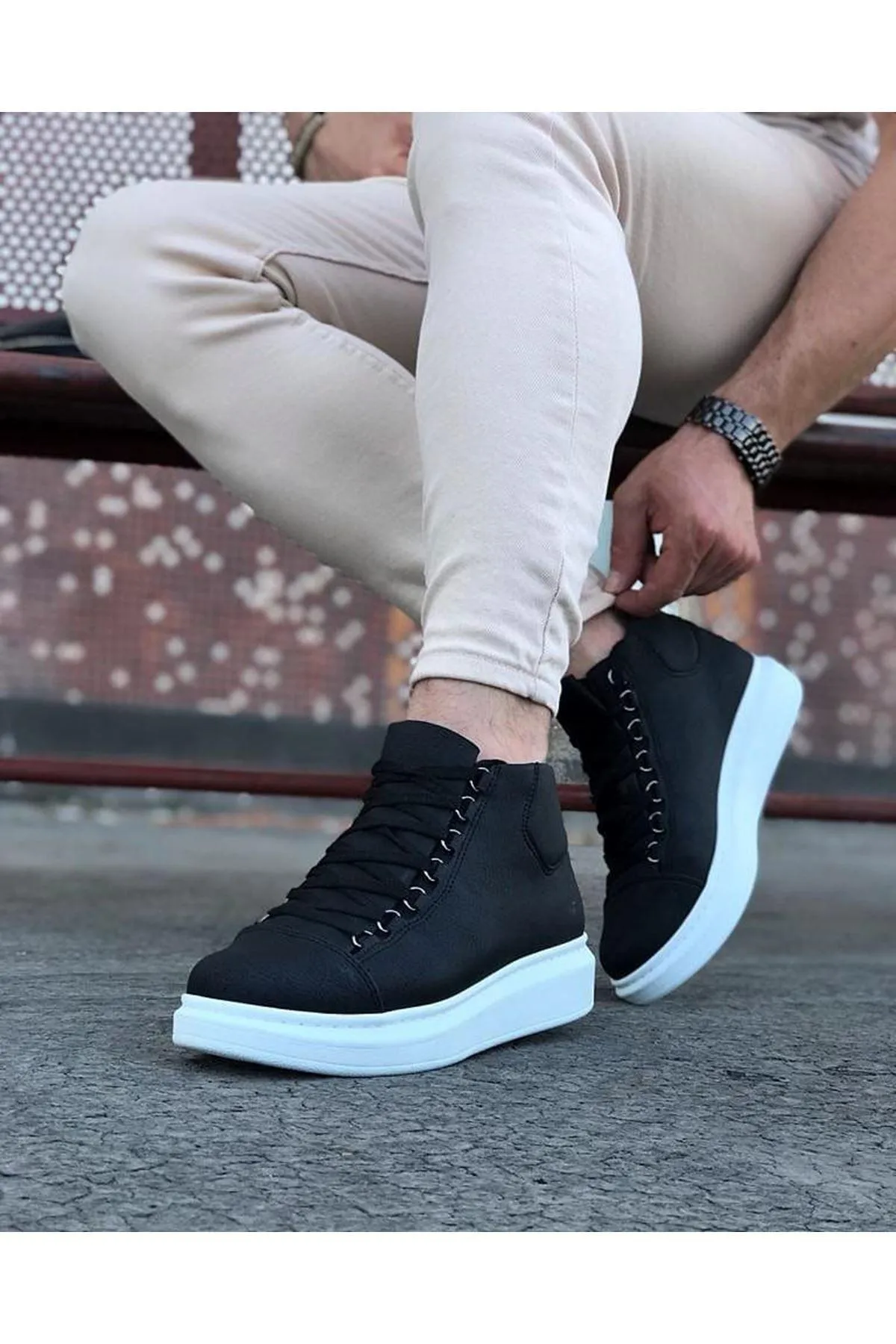 WG032 Black Lace-up Sneakers Half Ankle Boots
