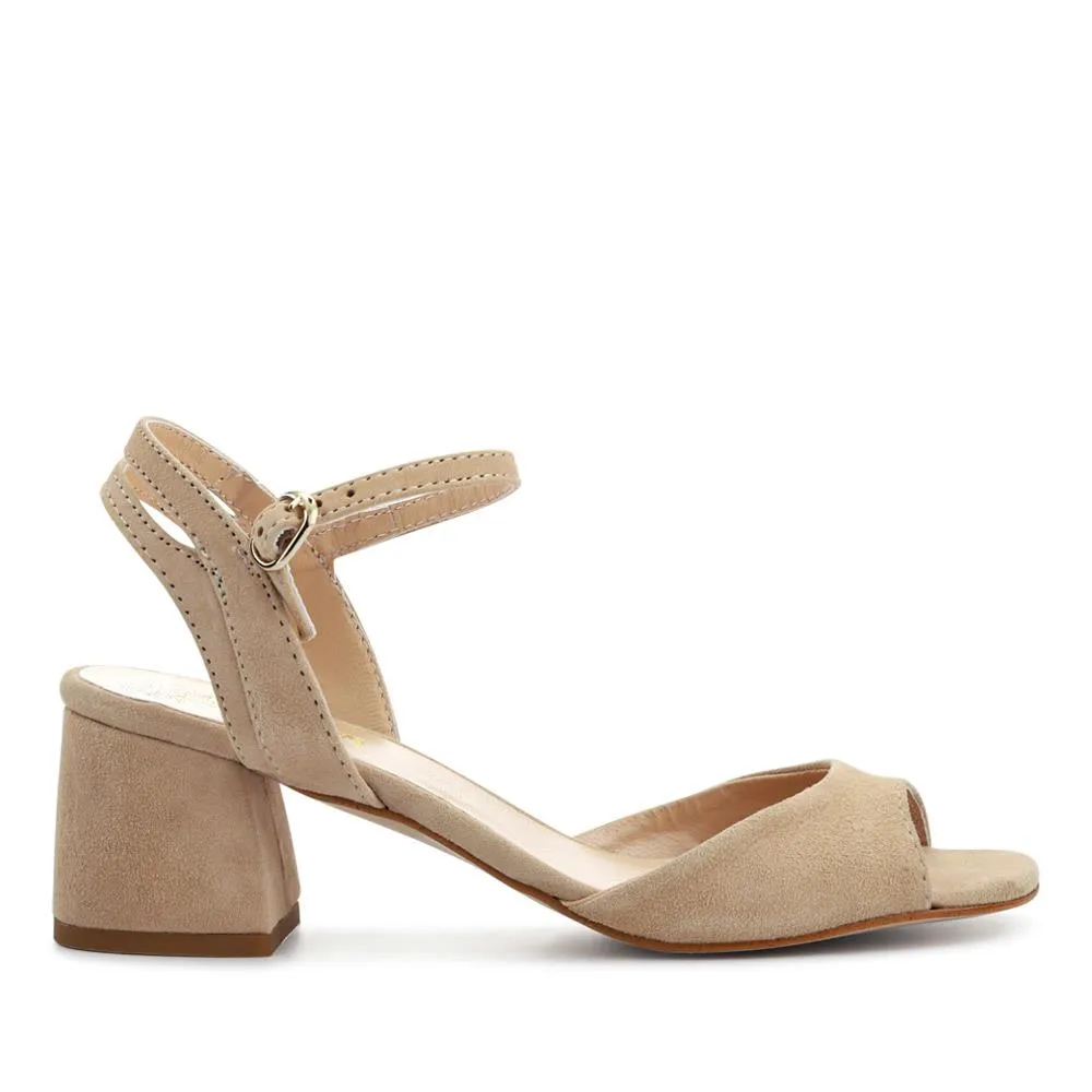 Ymilia Tall Leather Court Shoes - YMILIA / 327 350